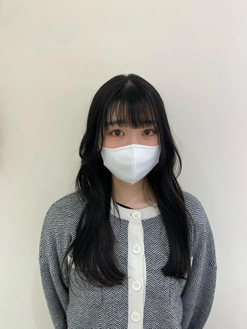 ロング カラー 韓国レイヤー🪽 耳ツボジュエリーのヘアスタイル