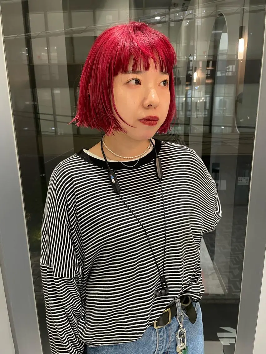 ショート カラー カット ヘアカラー トリートメント ブリーチ😼 ボブ✍️レイヤーのヘアスタイル