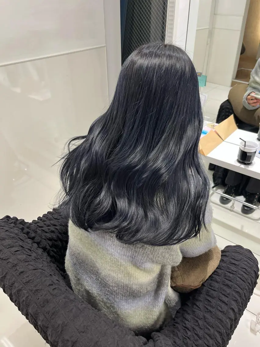 ロング カラー 黒髪 ブルーカラー ブルーブラック りおな/髪質改善/ カラー /平尾のヘアスタイル