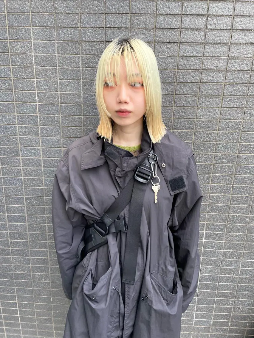 ミディアム カラー パーマ ヘアアレンジ メンズ キッズ ネイル マツエク・マツパ アイブロウ 眉カラー ホワイト カット ヘアカラー トリートメント tatsumi/ボブ ウルフ/レイヤーのヘアスタイル