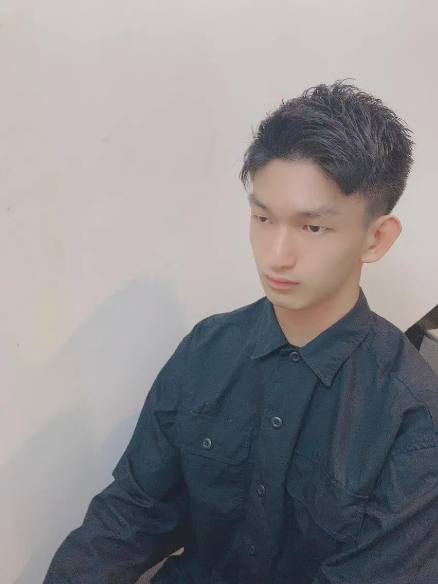 ショート ショートヘア 岡崎 海人のヘアスタイル