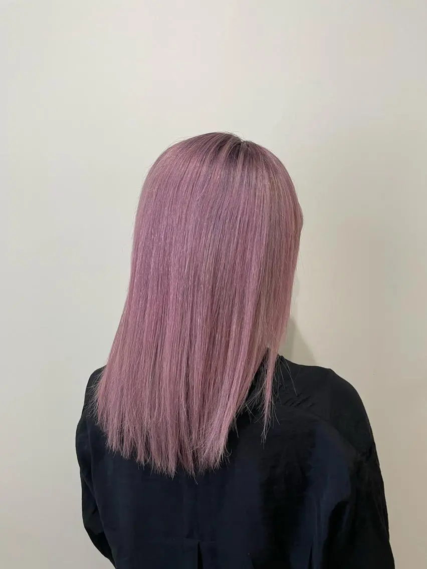カラー white.梅田 デザインカラー🦄のヘアスタイル