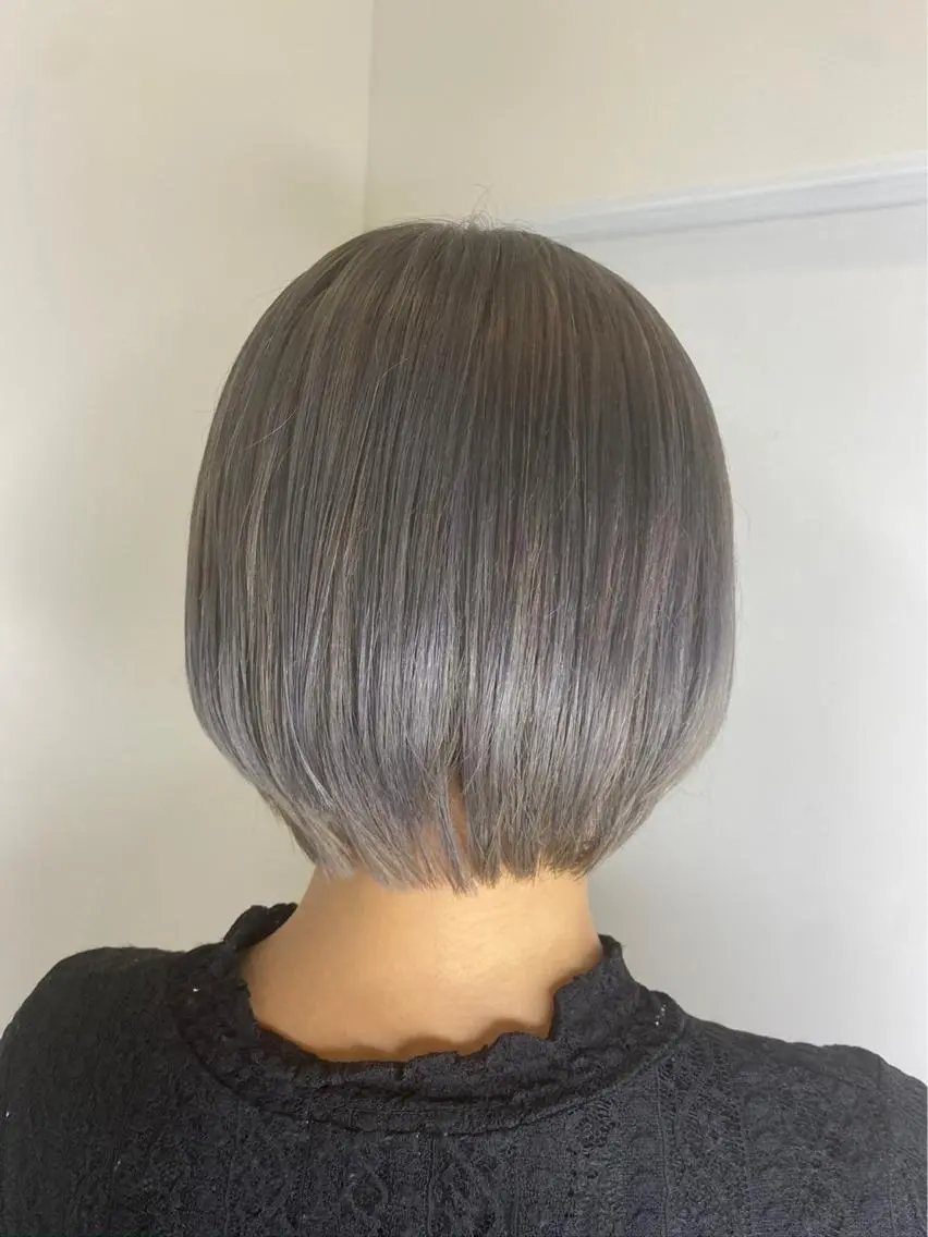 ショート カラー リルウヘアー 天王寺のヘアスタイル