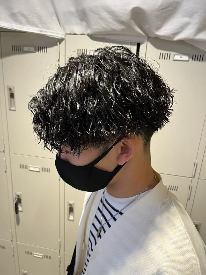 ミディアム パーマ メンズ 横浜駅メンズパーマ師 🌀岩﨑弘成🌀のヘアスタイル