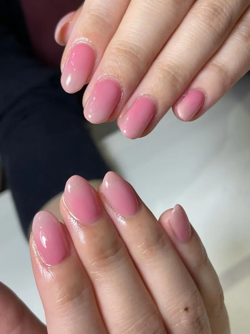 ネイル ジェルネイル グラデーション ネイルサロン Sweetのネイルデザイン
