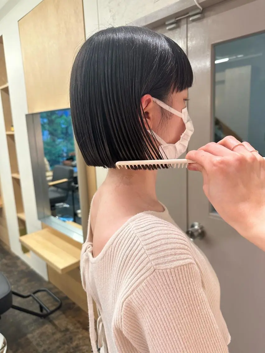 ショート カラー 黒髪 カット ヘアカラー トリートメント yupi🐈⬛ レイヤー/パーマのヘアスタイル