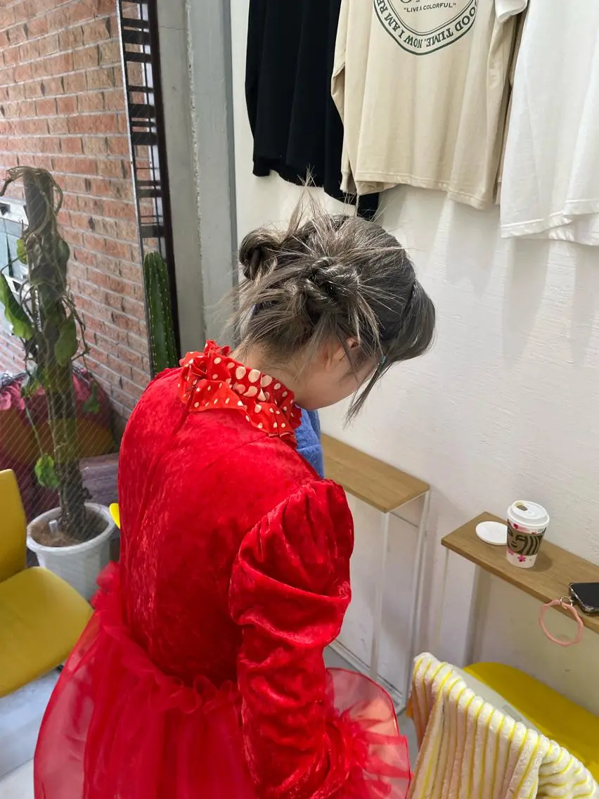 セミロング 卒業式のヘアスタイル 学生 韓国風ヘア 当日予約大歓迎💕/ Chisatoのその他イメージ