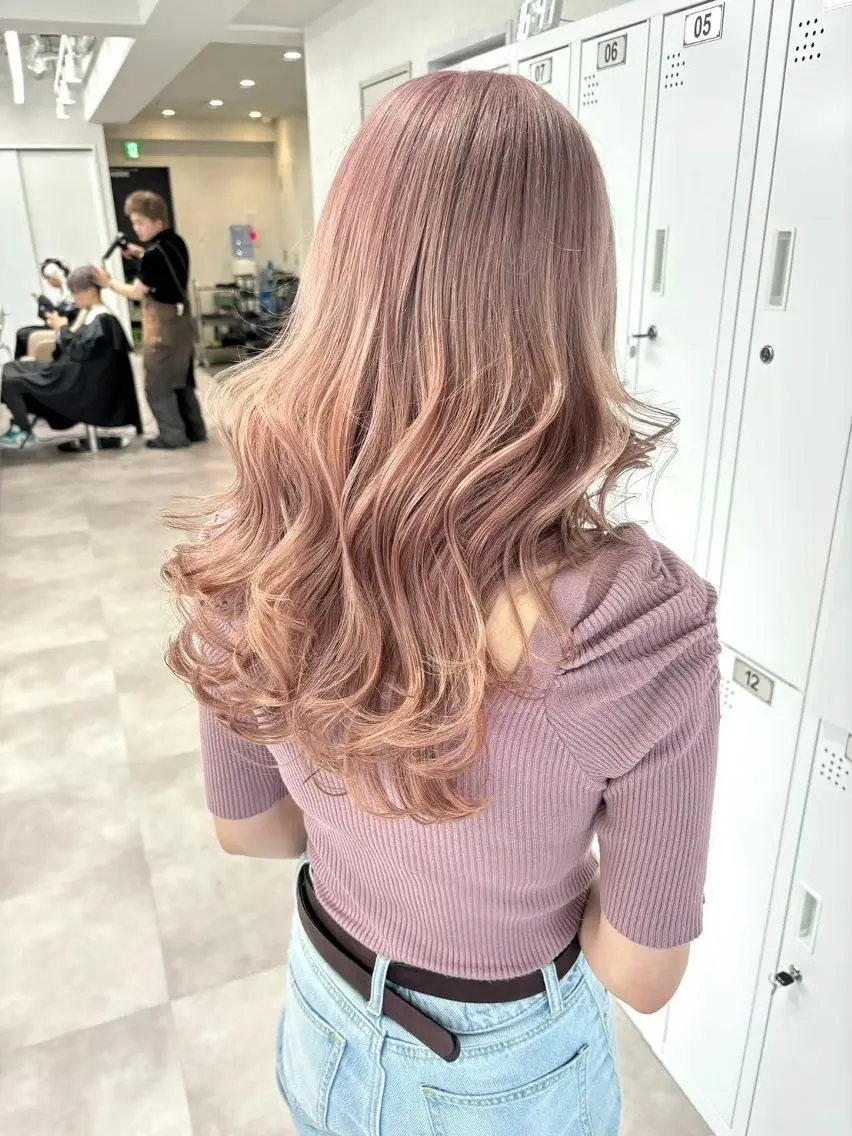 ロング カラー パーマ ピンクカラー ロング 🎀ブリーチ ハイト ーン ♡Kanon♡のヘアスタイル