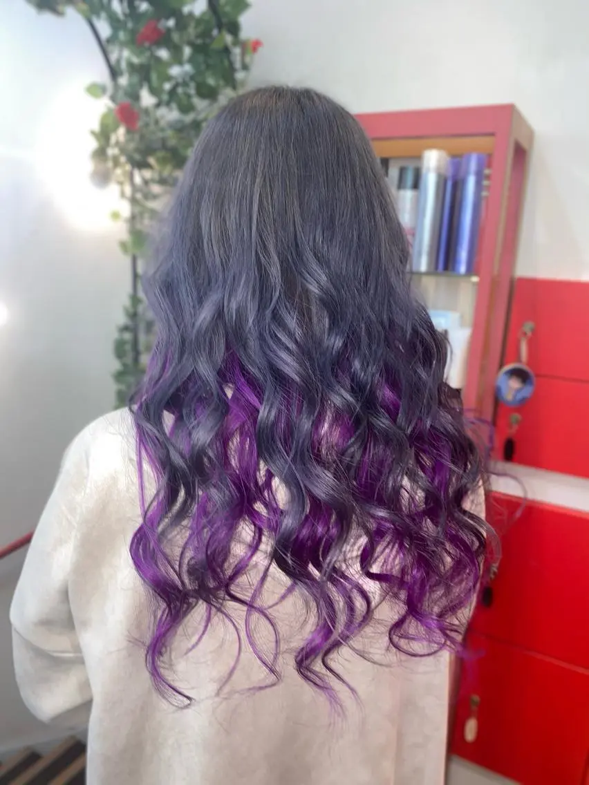 セミロング パープルカラー ヘアカラー ゆぴ☾/推しカラー /ハイトーンのヘアスタイル