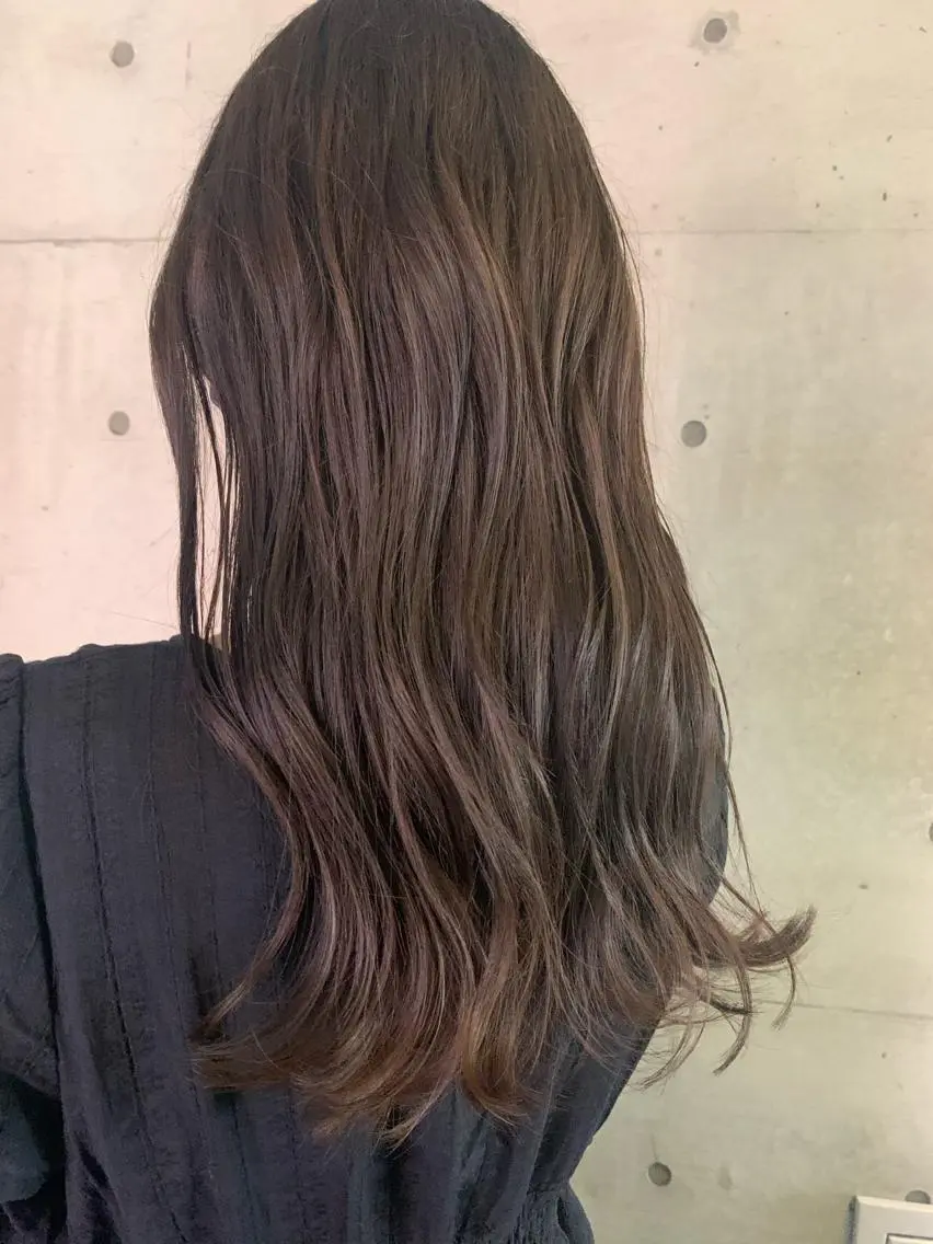 ロング カット ヘアカラー 西岡 優太のヘアスタイル