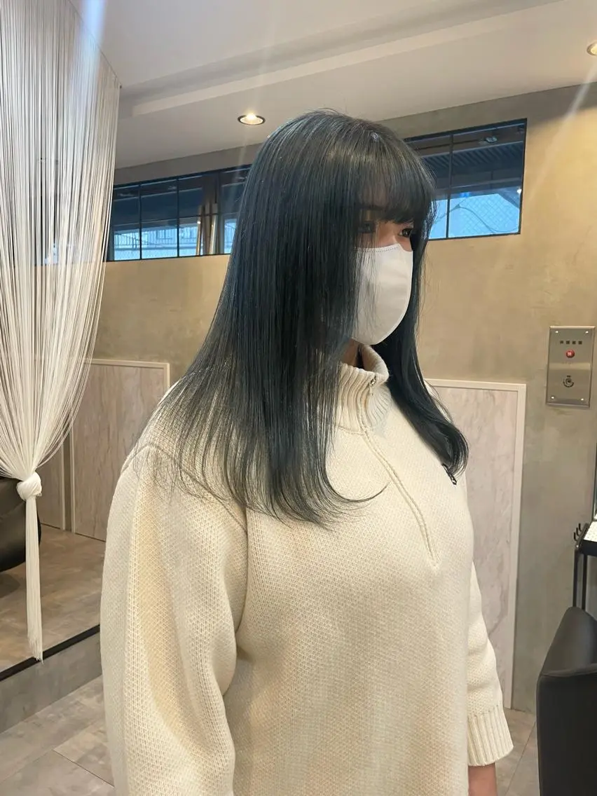 セミロング カラー 透明感カラー ダブルカラー ヘアカラー 渋谷 留菜のヘアスタイル