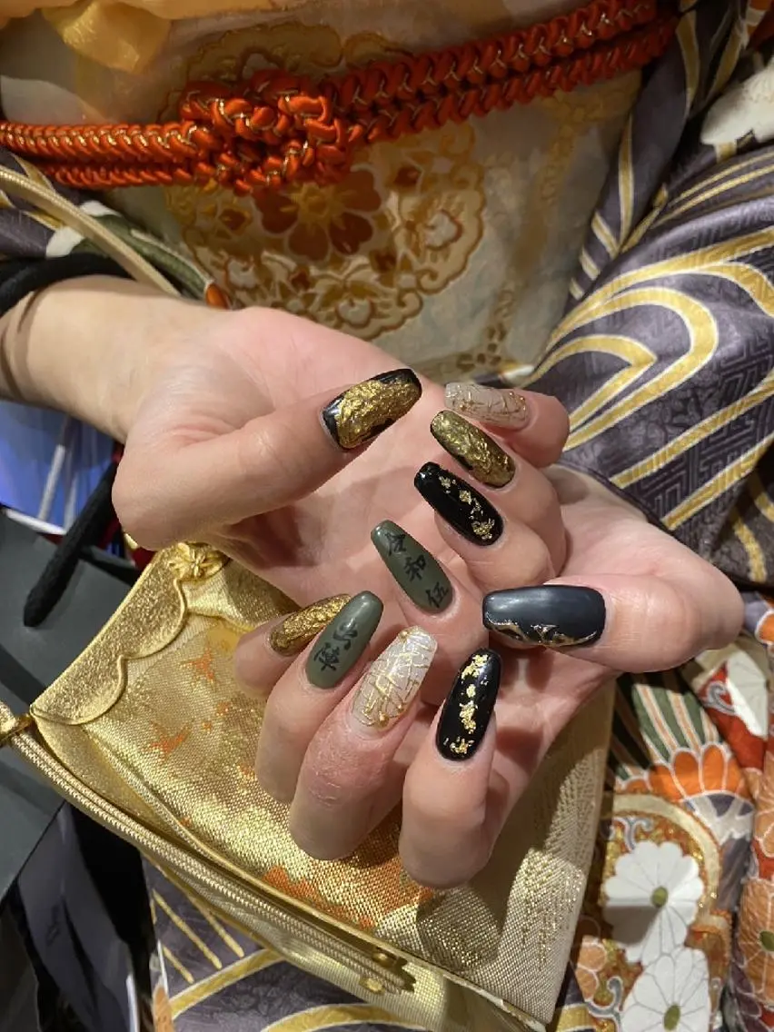 ネイル 成人式 ハンドネイル Nail SIRANGANAのネイルデザイン