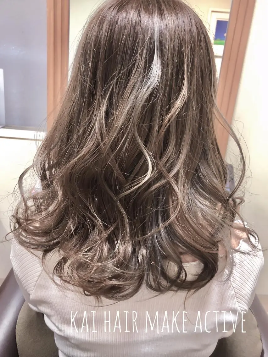 セミロング カラー ヘアアレンジ イルミナカラー ヘアカラー トリートメント 坂東 秀幸のヘアスタイル