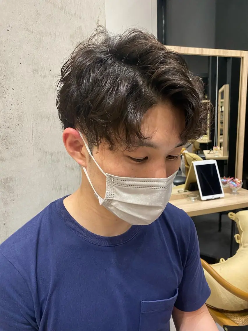 ショート パーマ メンズ カット パーマ トリートメント 似合う髪型見つけます AYAKAのヘアスタイル