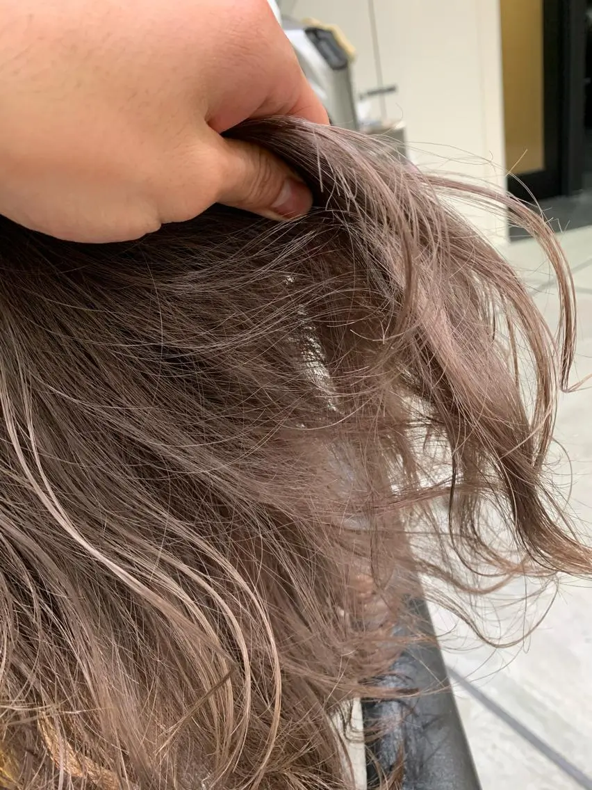 カラー グレージュ カット ヘアカラー 喜友名 泉樹のヘアスタイル