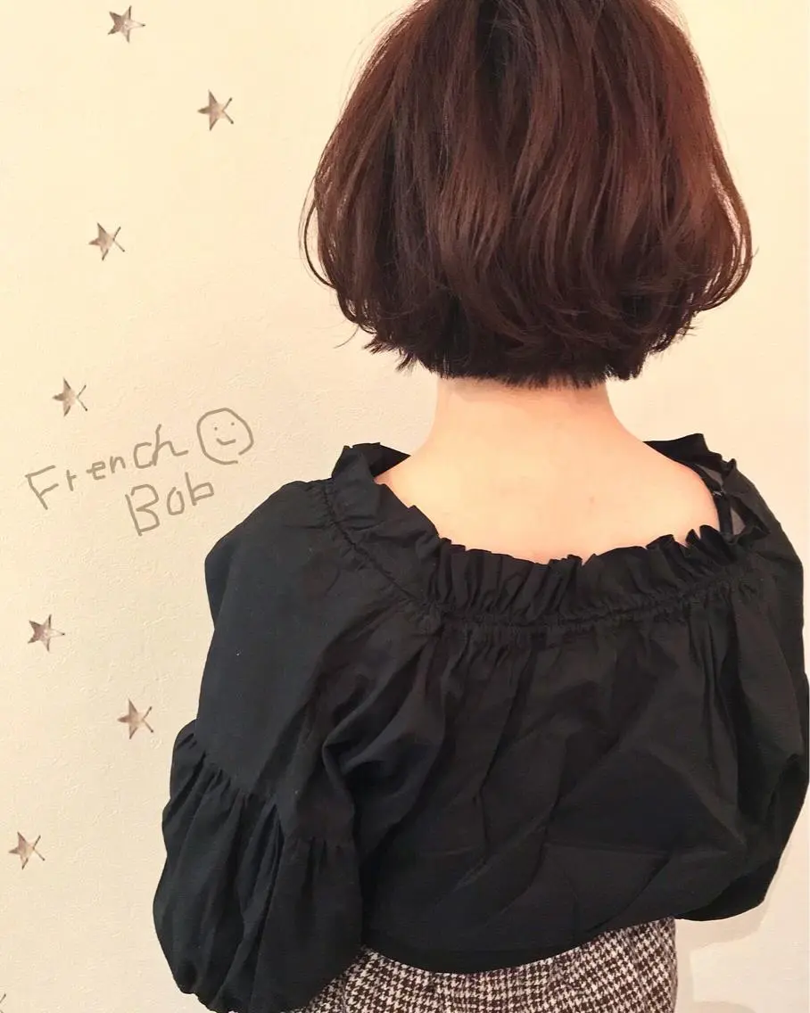 ショート ボブ 市川 千夏のヘアスタイル