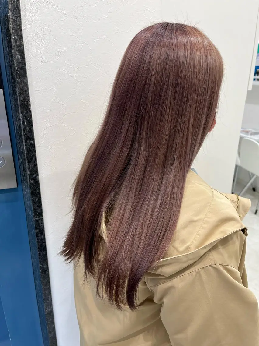 ロング カラー アッシュ ラベンダーカラー ラベンダーアッシュ カット ヘアカラー 山森 大地のヘアスタイル