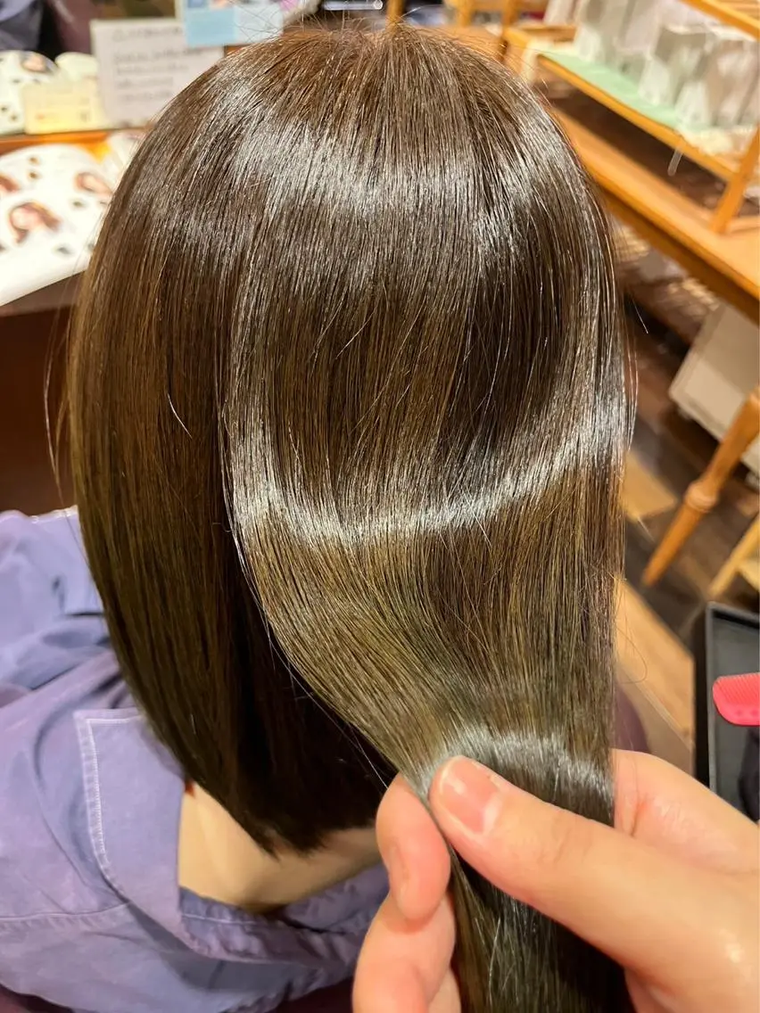 トリートメント よしだ しおりのヘアスタイル