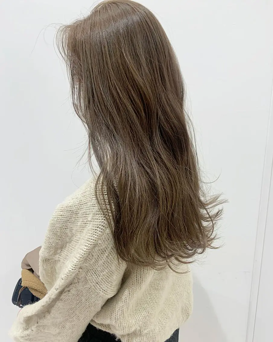 ロング カラー ブリーチ ブリーチなしカラー ヘアカラー トリートメント 透明感♡︎♡︎ 佐々木早苗のヘアスタイル