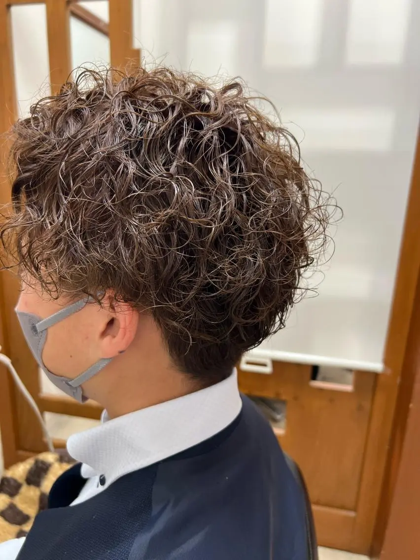 パーマ メンズ 黒崎 美乃里のヘアスタイル