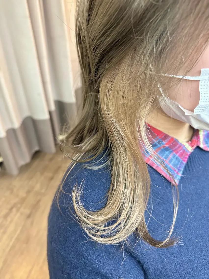 ミディアム カラー ブリーチ カット ヘアカラー 🌱ケミカル美容師 未来を綺麗に🌱優吾のヘアスタイル