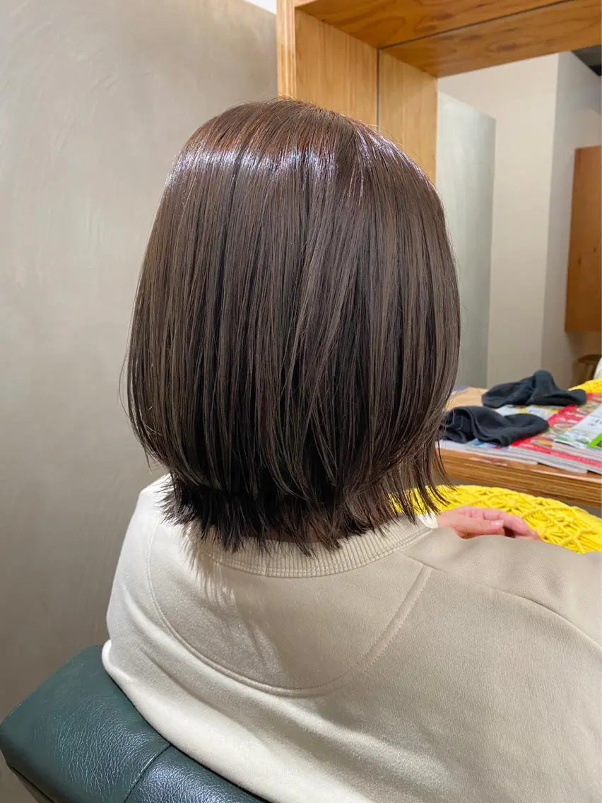 ミディアム カラー 美容室 Hollowのヘアスタイル