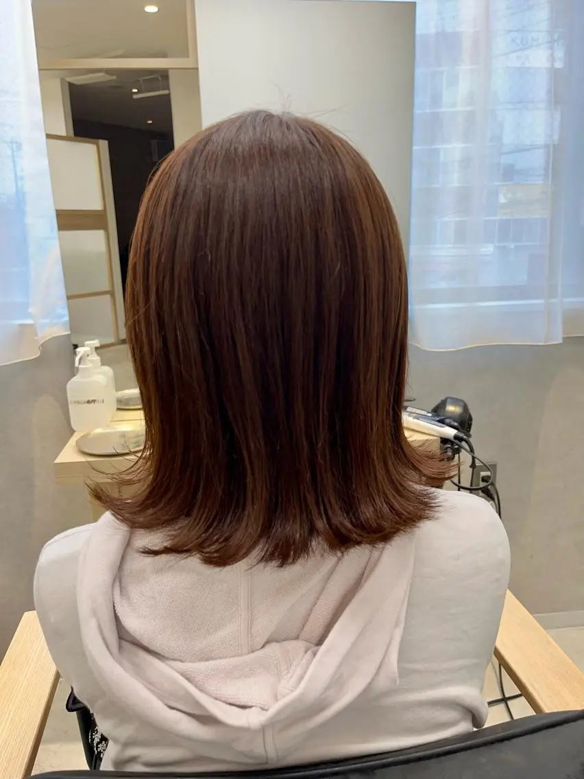 ミディアム カラー ボブ 外ハネヘア カット ヘアカラー トリートメント 天野 涼のヘアスタイル