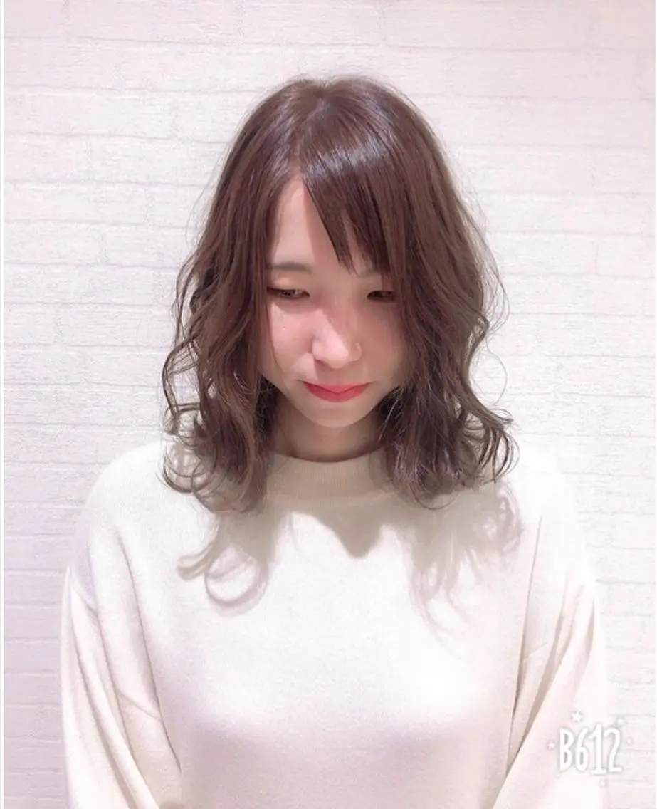 ミディアム カラー LiTA RIKUのヘアスタイル