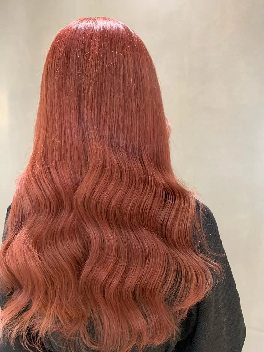 ロング ヘアカラー 庄司 沙羅のヘアスタイル