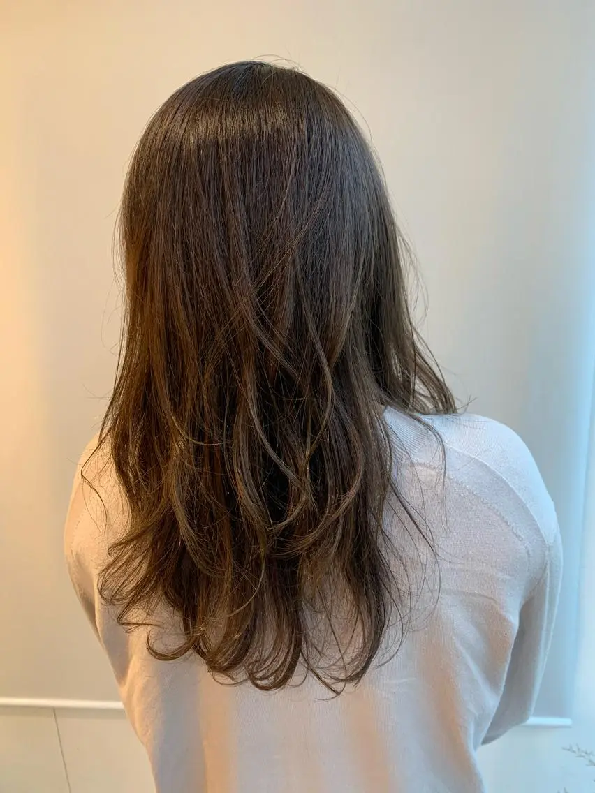 セミロング カラー パーマ ヘアアレンジ 加藤 綾華のヘアスタイル