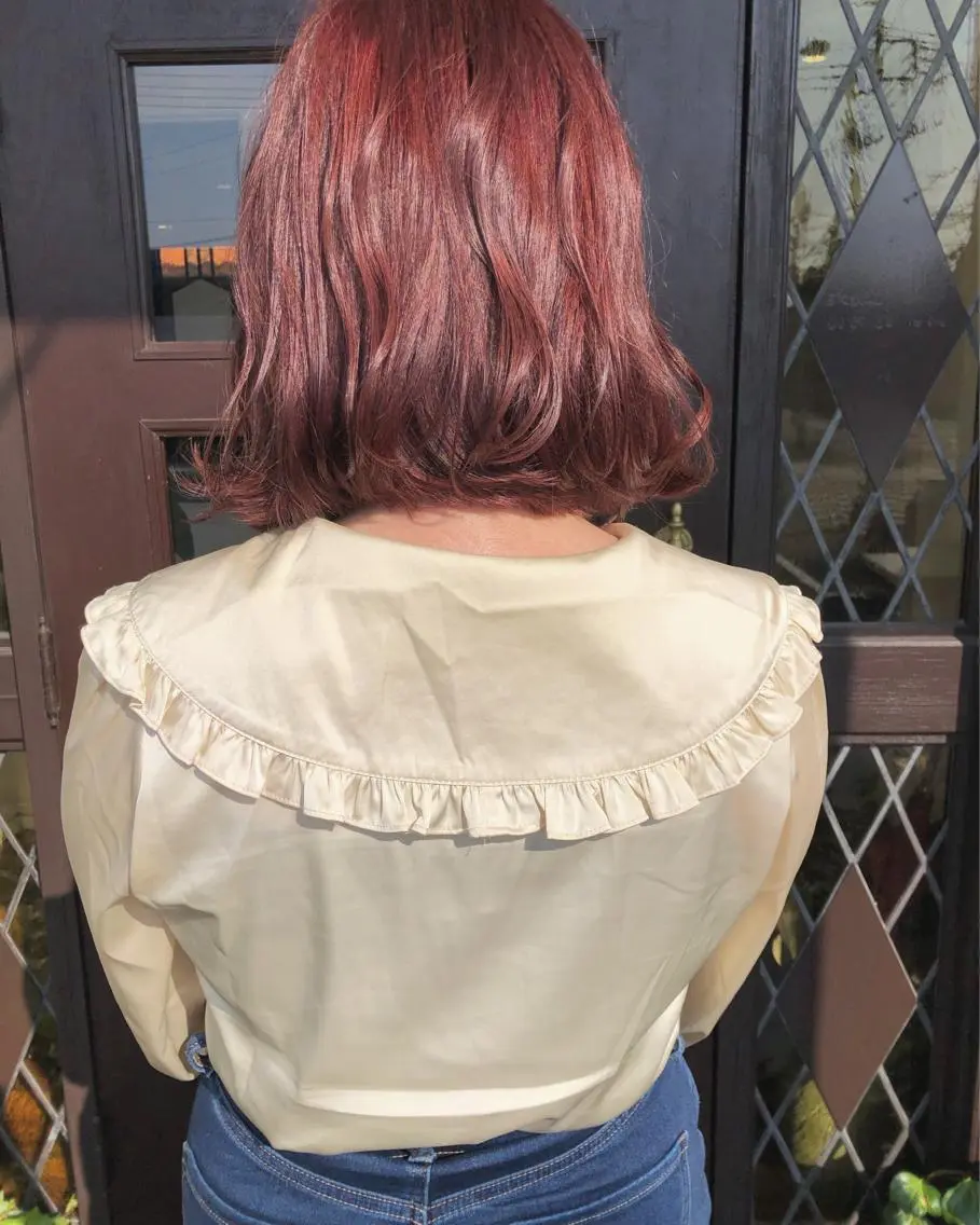 ショート カラー カット ヘアカラー 縮毛矯正 トリートメント 江原 彩華のヘアスタイル