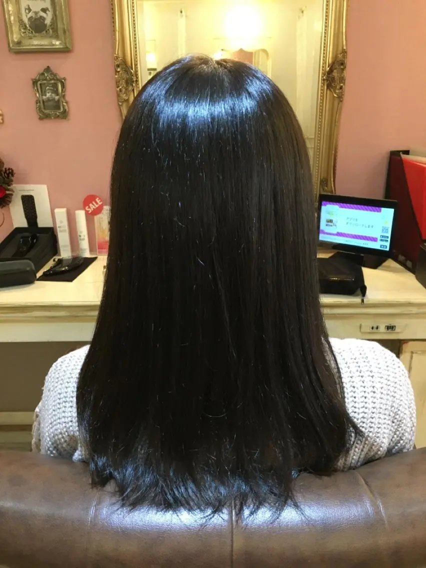 ミディアム カラー plaatje 義見のヘアスタイル