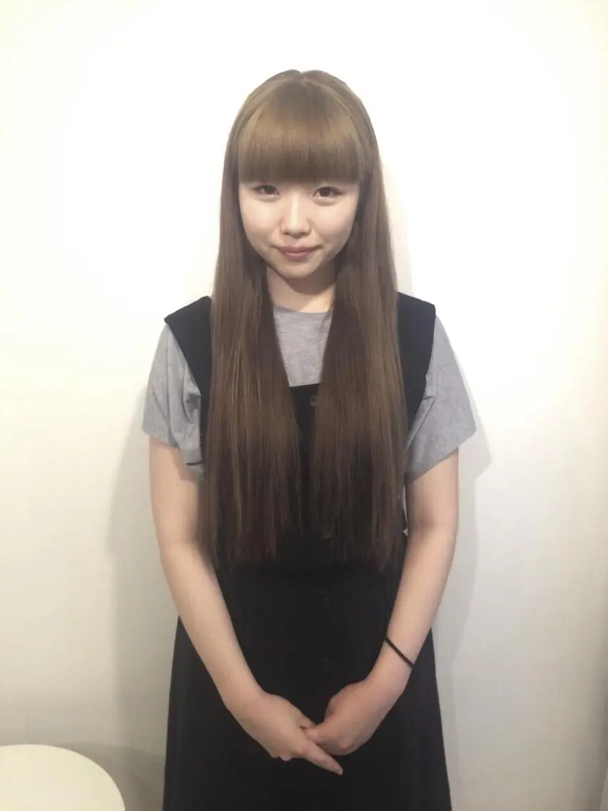 ロング カラー アッシュ ベージュカラー ブリーチ 🪼個性、雰囲気🪼 ⛈オカダ🎧のヘアスタイル