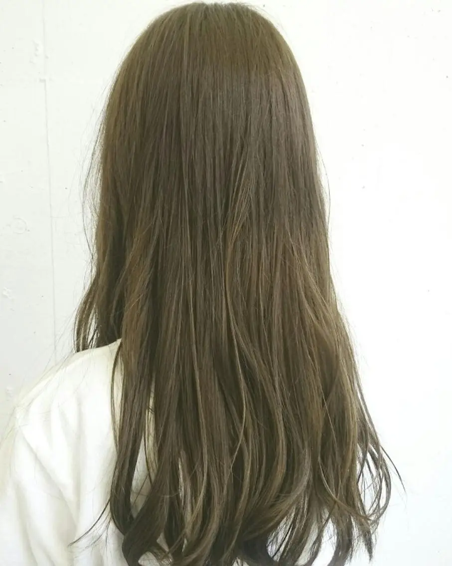 ロング カラー アッシュ ベージュカラー 山形 光輪子のヘアスタイル
