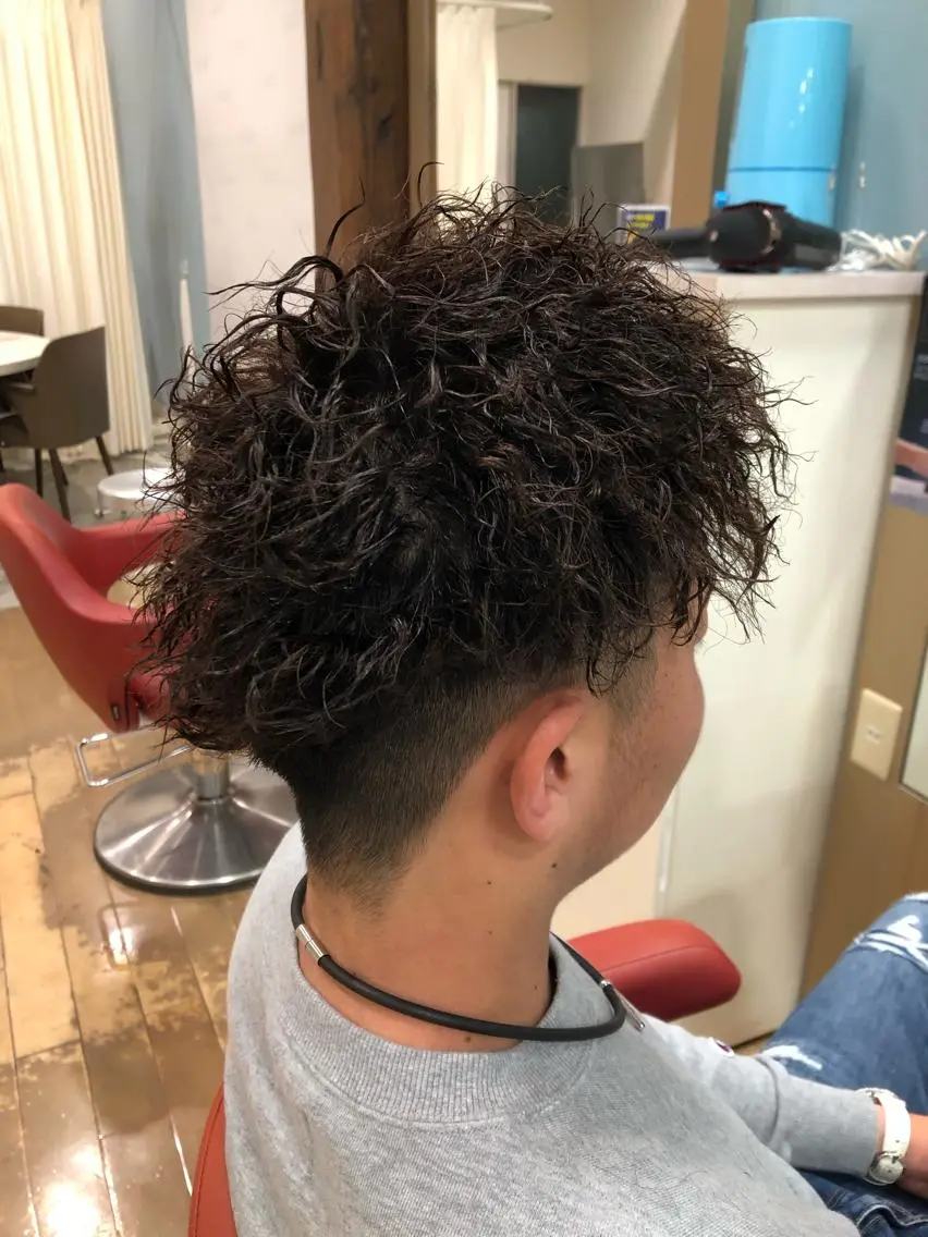 パーマ 吉田 凌也のヘアスタイル