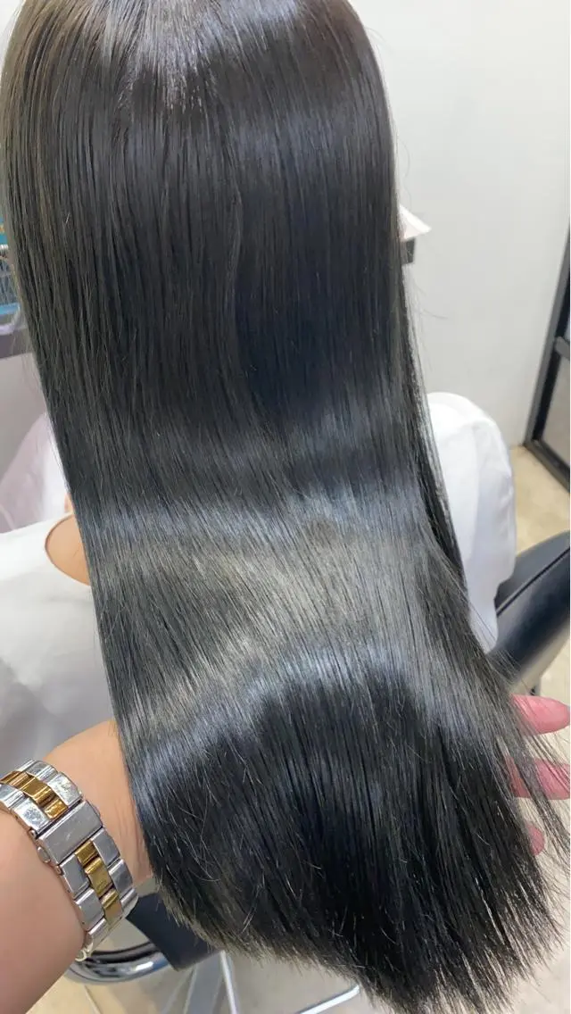 セミロング カット ヘアカラー トリートメント ヘッドスパ HIRATA ASUKAのヘアスタイル