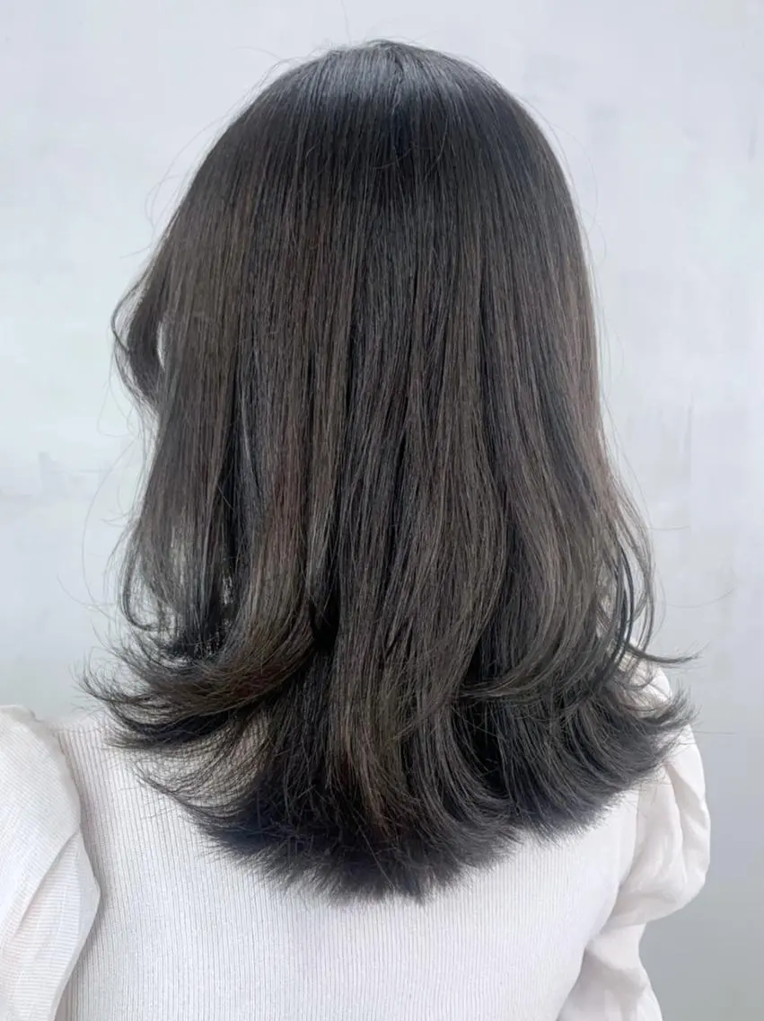 ミディアム カラー アッシュ ITbyALBUM 藤沢店のヘアスタイル