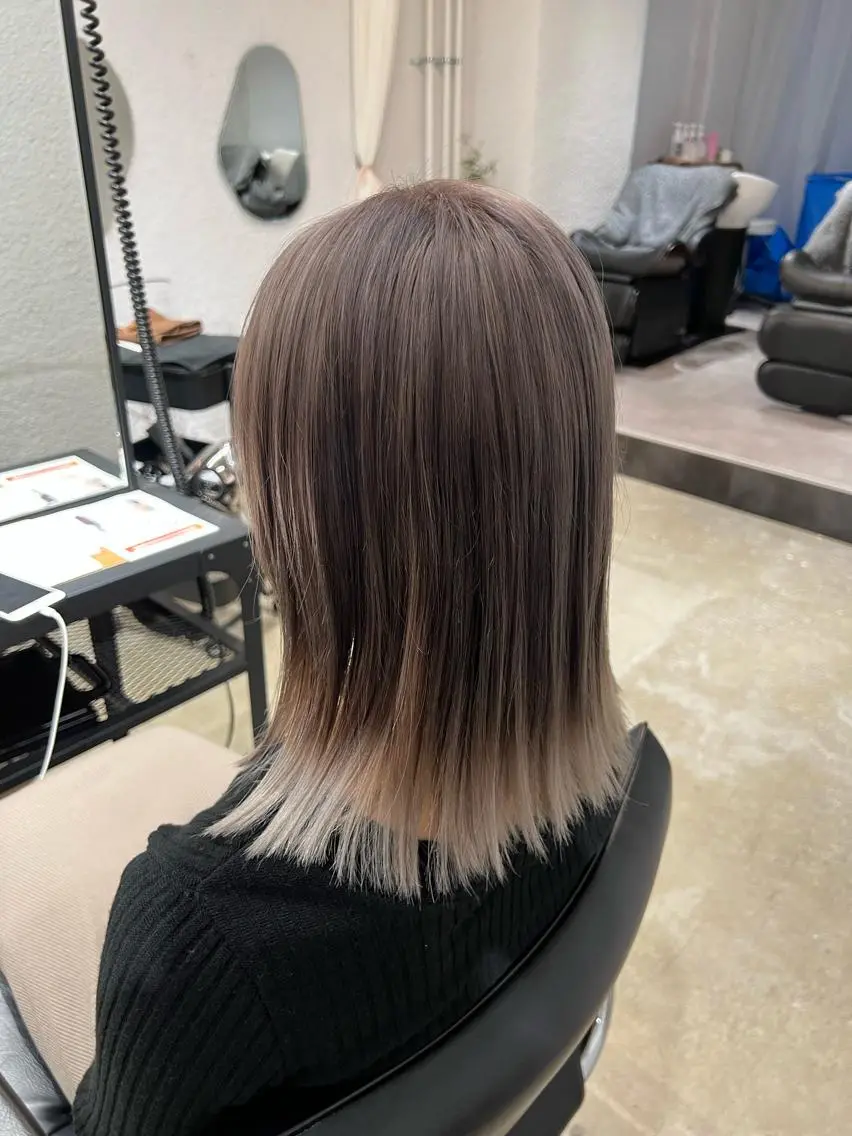 セミロング オタク特化美容師💟 チバコナツのヘアスタイル
