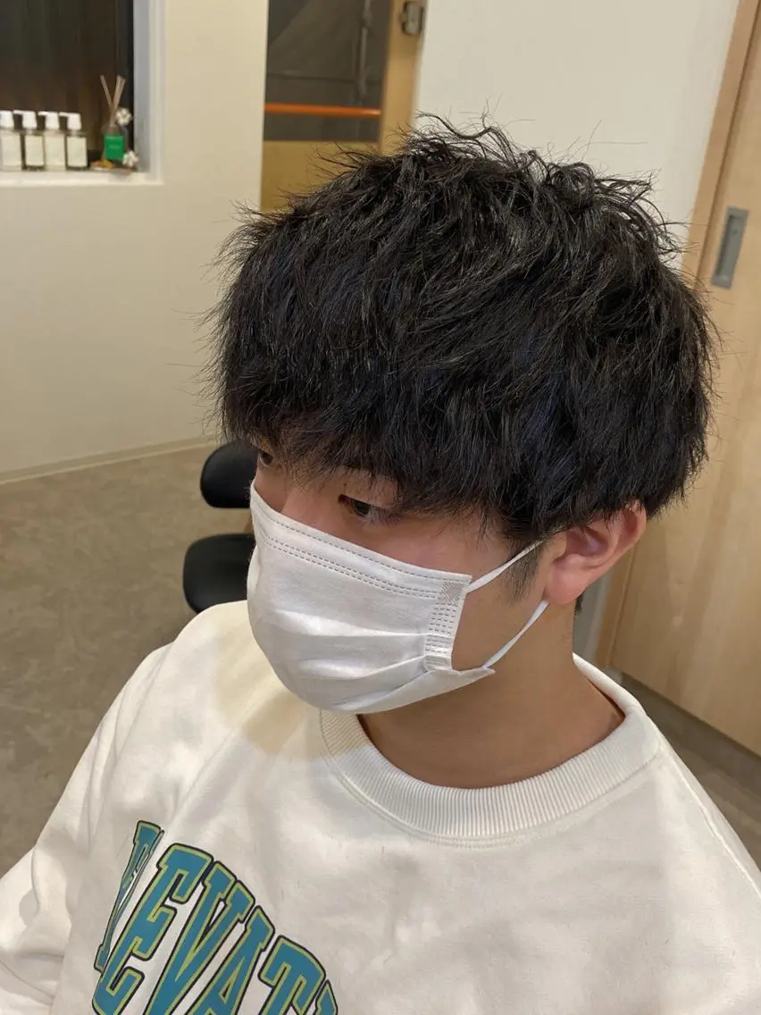 ショート メンズ パーマ ヘアカラー トリートメント ヘアセット 髪質改善/ストレート /オリーブ/堀内浩和のヘアスタイル