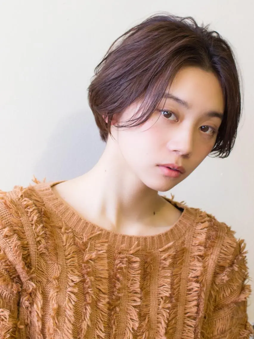 ショート 切りっぱなしボブ ショートボブ ボブ ハイライト シースルーバング 似合わせ/茅ヶ崎 スズキ タクマのヘアスタイル