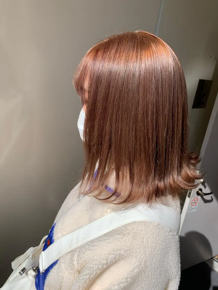 セミロング カラー 羽エクステ🪽 🤍まき🤍のヘアスタイル