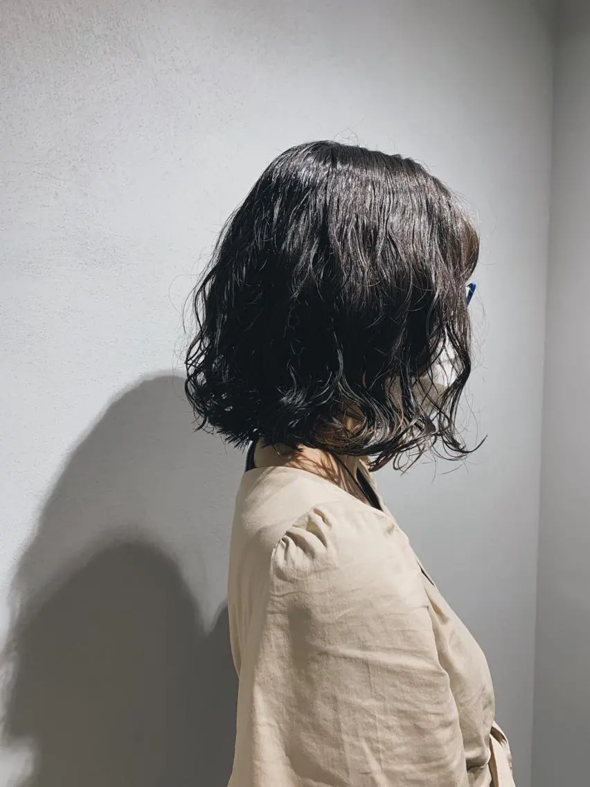 ミディアム カラー パーマ ボブパーマコテ巻き風 パーマNo1深江秀平のヘアスタイル