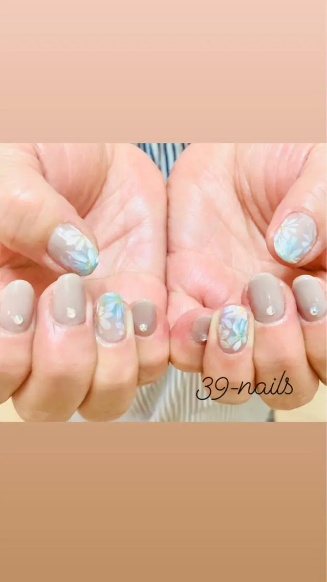ネイル アートネイル フレンチネイル ラメ(グリッター) ストーンネイル 39-nails EharaMikuのネイルデザイン