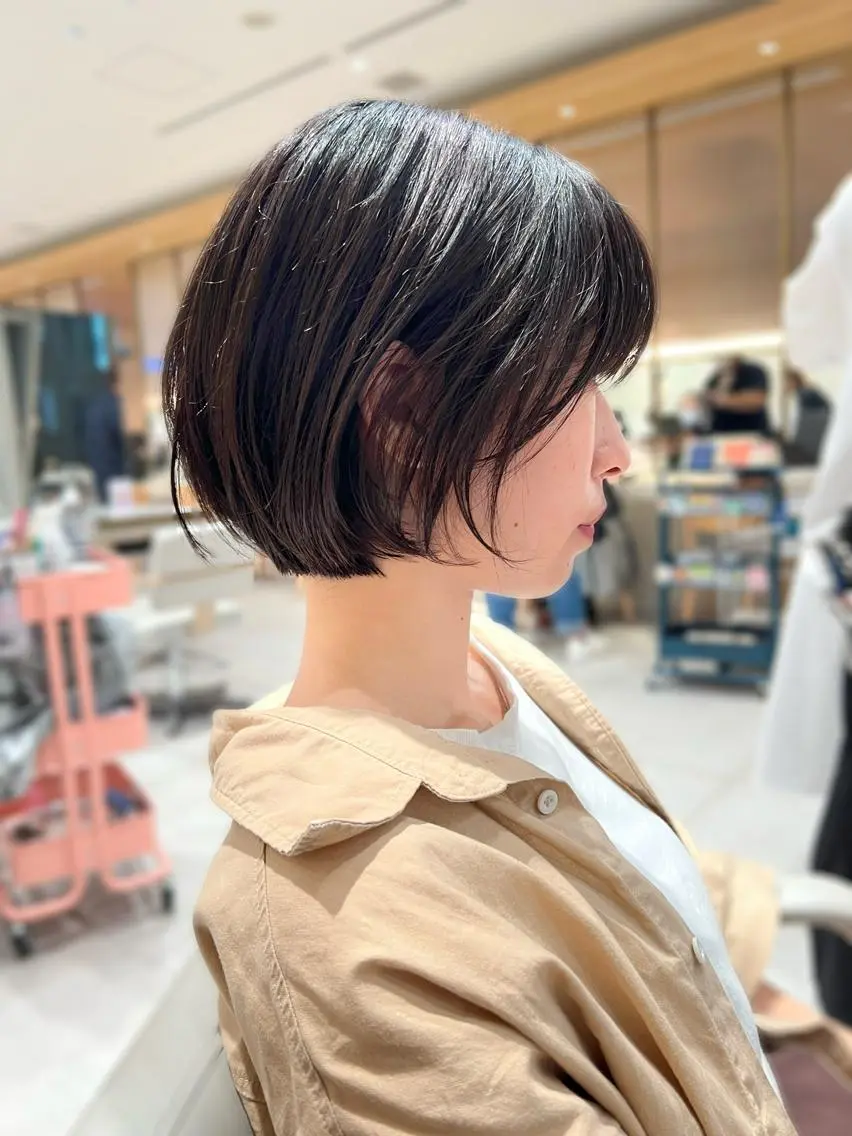 ショート カラー グレージュ ボブ カット ヘアカラー トリートメント レイヤー専門家 ダブルカラー修のヘアスタイル