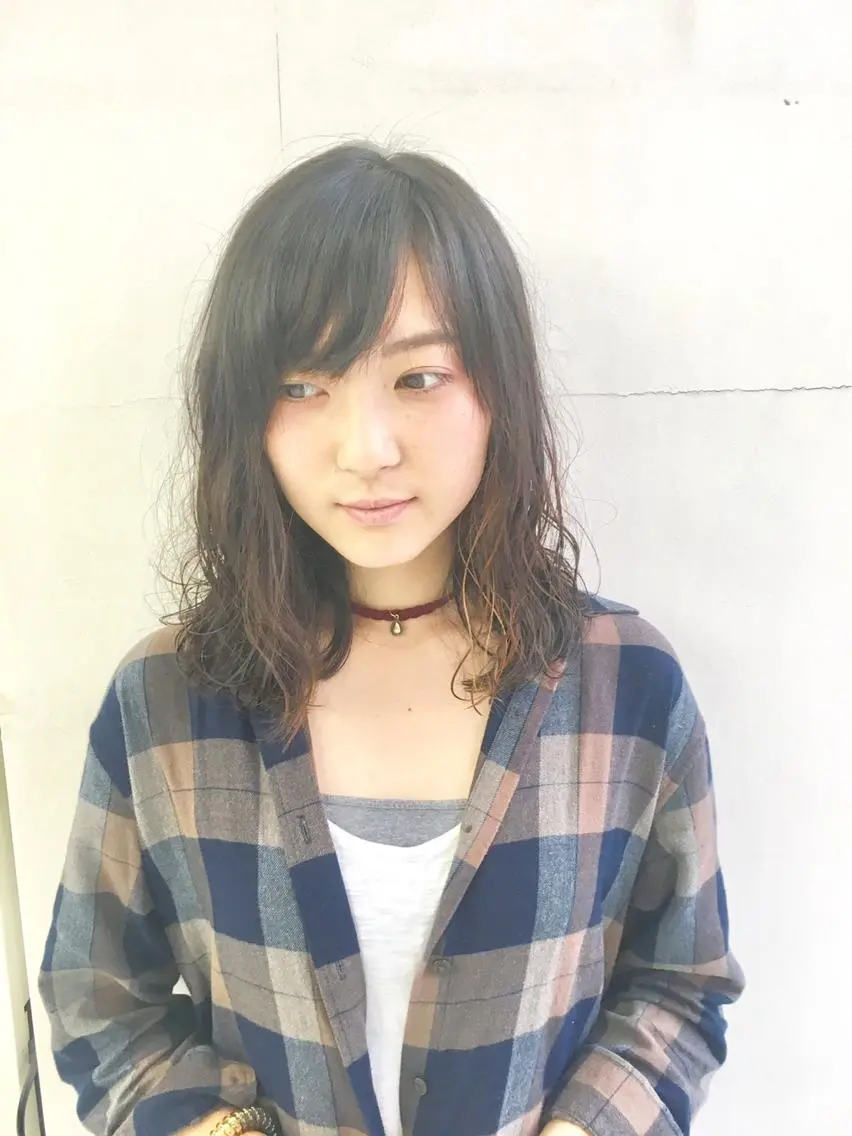 セミロング 岸 保奈美のヘアスタイル