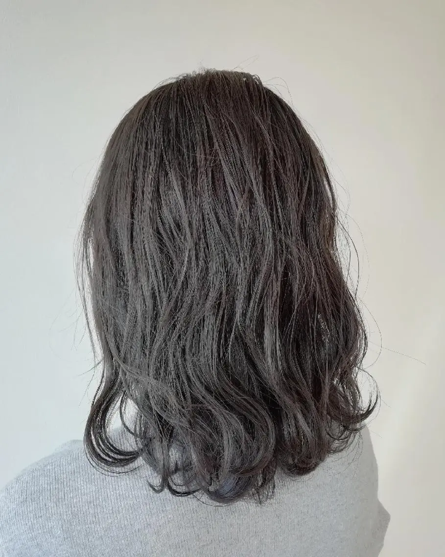 セミロング カラー グレージュ ネイビーカラー 髪質改善特化 サロン✨代表HIROのヘアスタイル