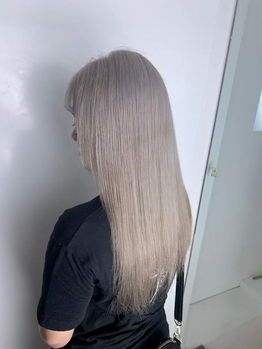 ロング カラー パーマ ヘアアレンジ メンズ まつげと眉 Meliaのマツエク・マツパデザイン