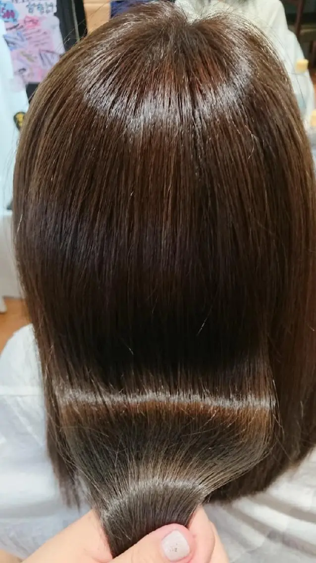 ミディアム カラー 三好 麻美のヘアスタイル
