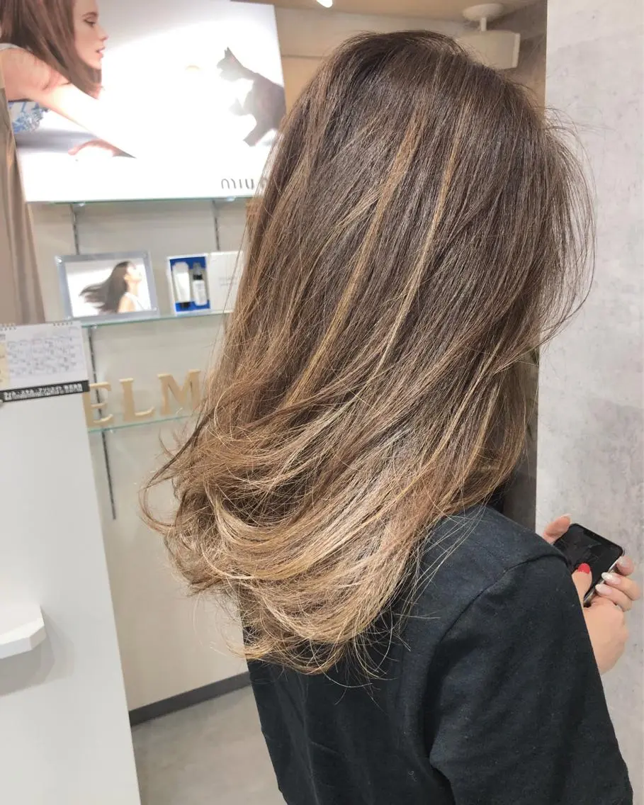 ミディアム カラー 髪質改善 中川 翔のヘアスタイル