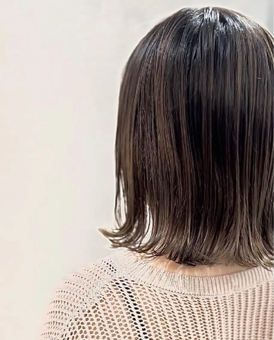 カラー ヘアカラー 艶髪🥣透明感カラー 🫧前田奈津実のヘアスタイル